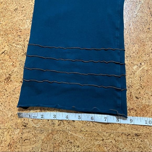 Queen Of Hearts Clothing Bhakti Capri Pants Sz S - Picture 13 of 16